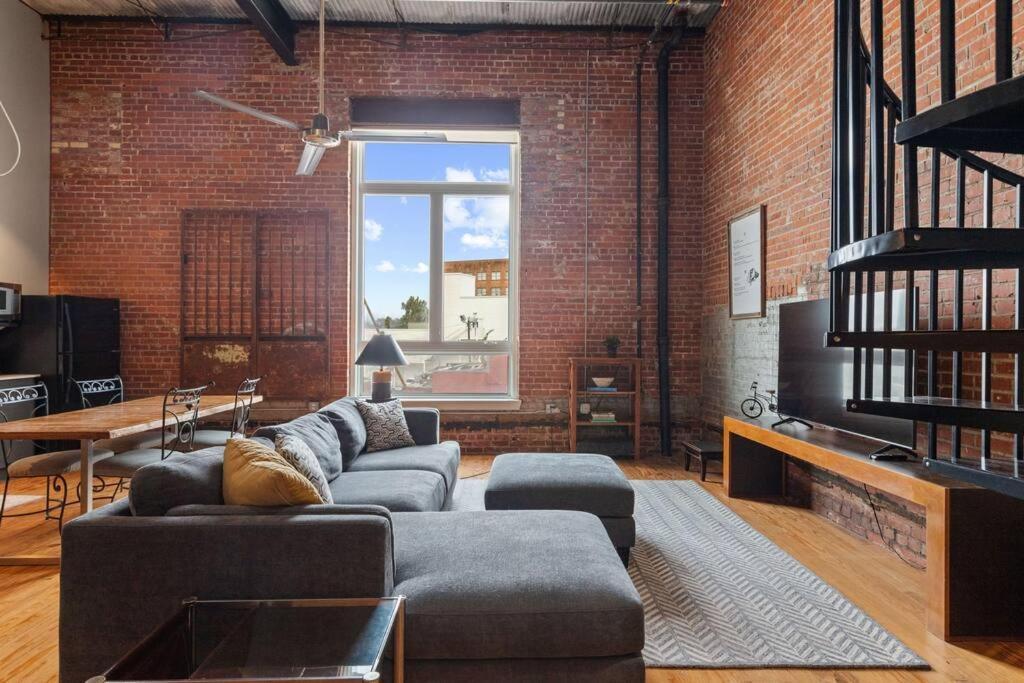 Cajun Stays-Buchanan Loft #4 Лафаєт Екстер'єр фото